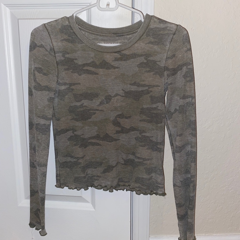american eagle camo long sleeve thermal top